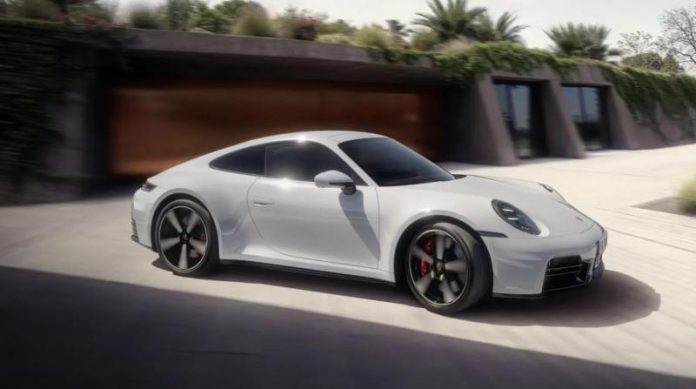 Porsche презентувала оновлену версію 911 Carrera S