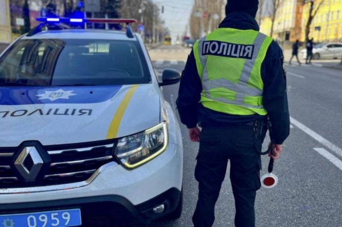 Що має знати кожен водій під час зупинки поліцією