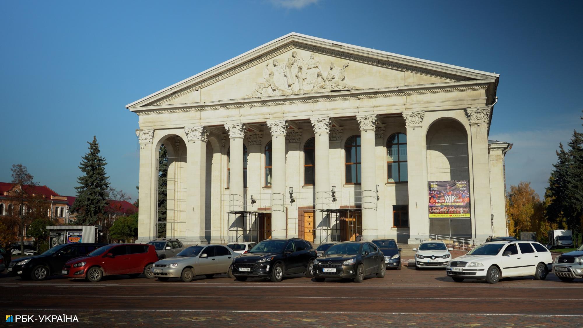 Тривога по 15 годин на добу. Як Чернігів живе під постійними обстрілами – репортаж РБК-Україна