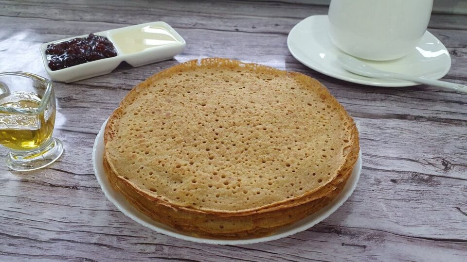 Як готувати “мереживні” млинці за схемою “1-2-3”