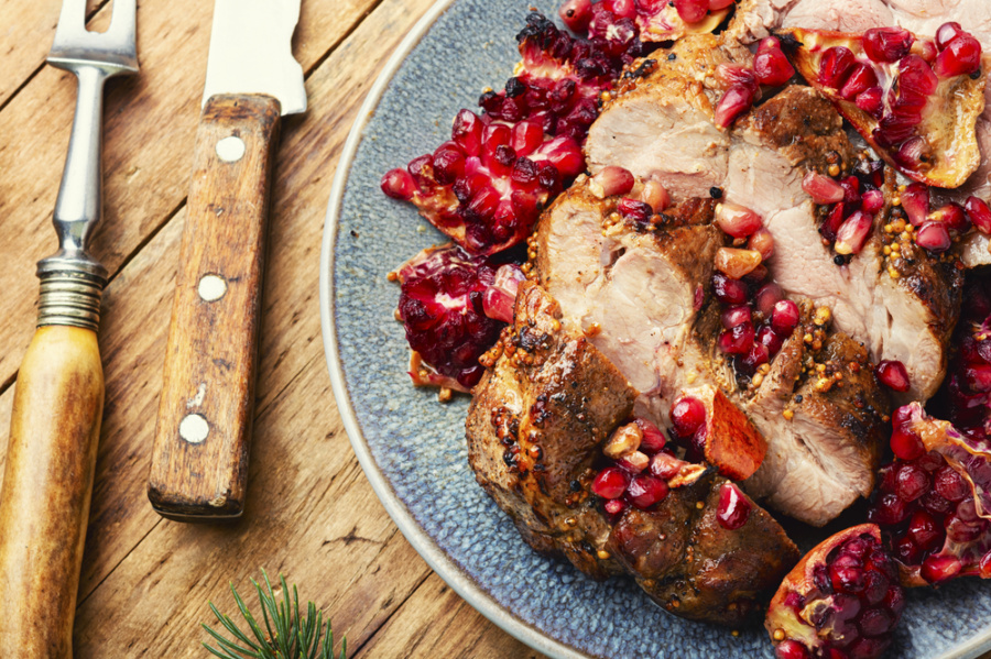 Свинина в гранатовому соусі