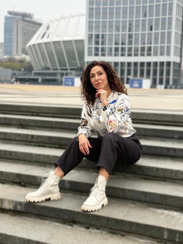 Як виглядають наймодніші черевики на зиму 2025: приклад від Наді Матвєєвої