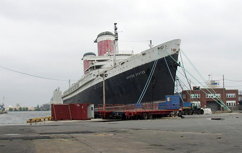 Ікону американського флоту готують до затоплення: лайнер перетворять на гігантський риф