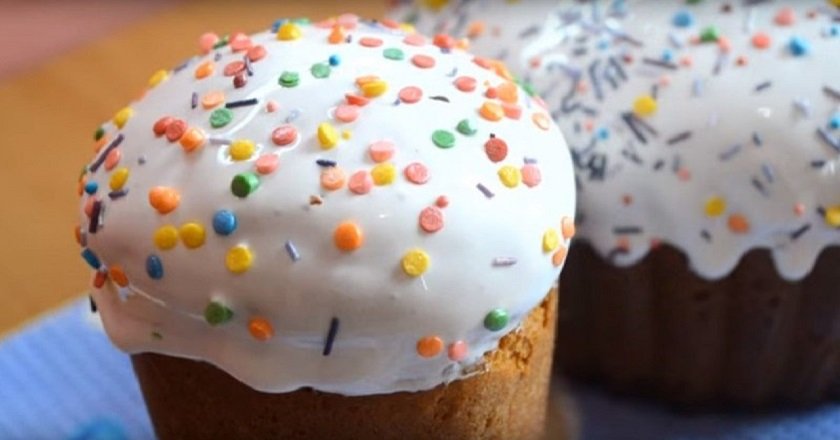 Як приготувати глазур для пасок без яєць: не кришиться та не липне