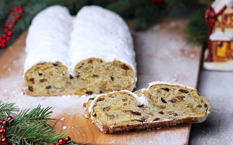 Як спекти справжній різдвяний штолен
