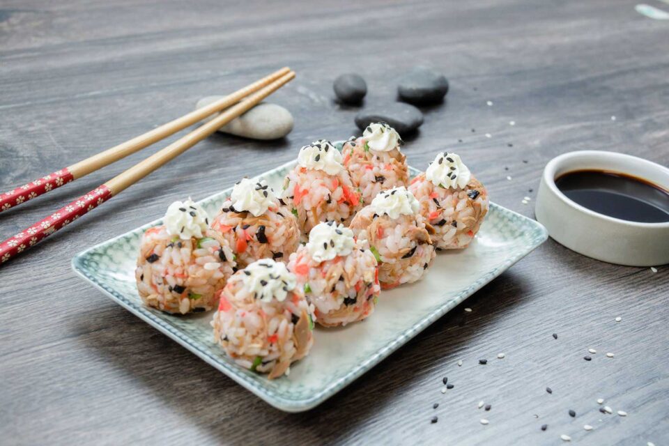 Японці були здивовані: можна приготувати роли «ледачим» способом