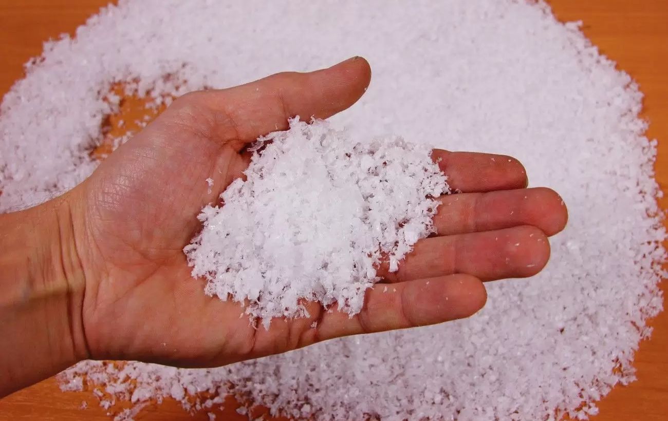 Експерти розповіли, як швидко та просто зробити штучний сніг