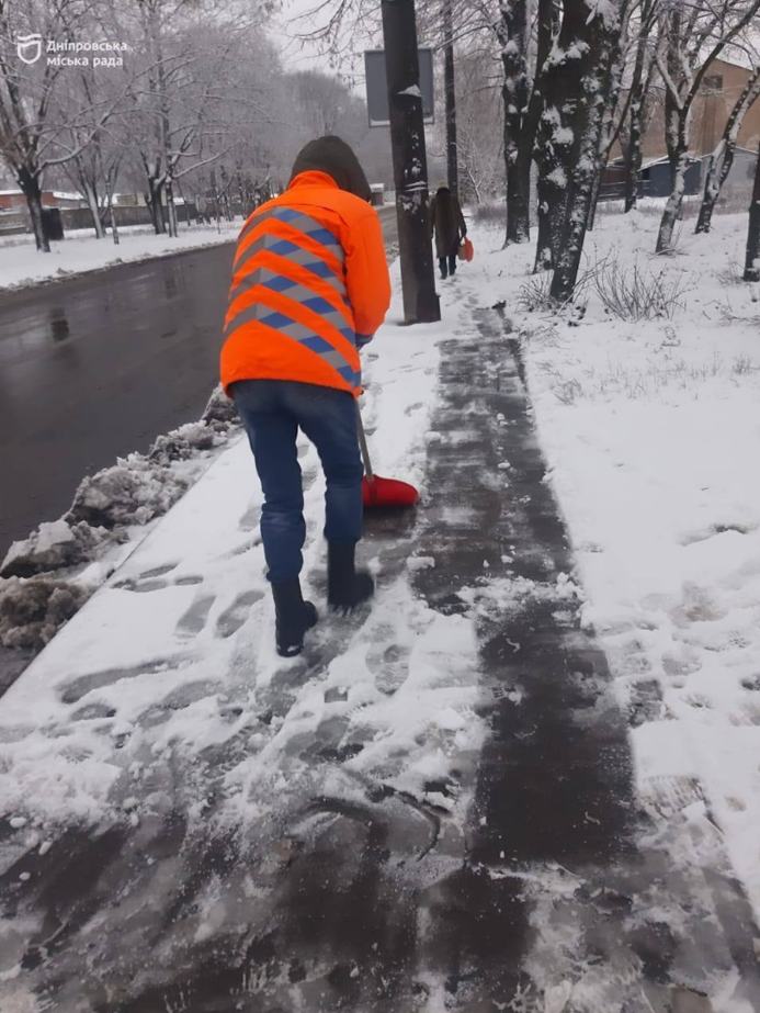 В Україні знову засніжило: де сьогодні побіліли вулиці (фото, відео)