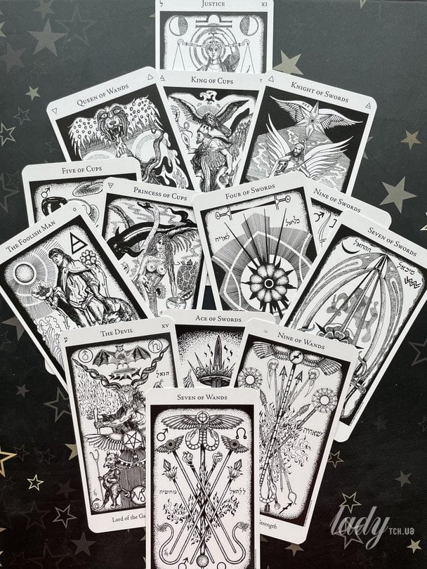 Таро на 22–28 грудня 2025 року / © ТСН