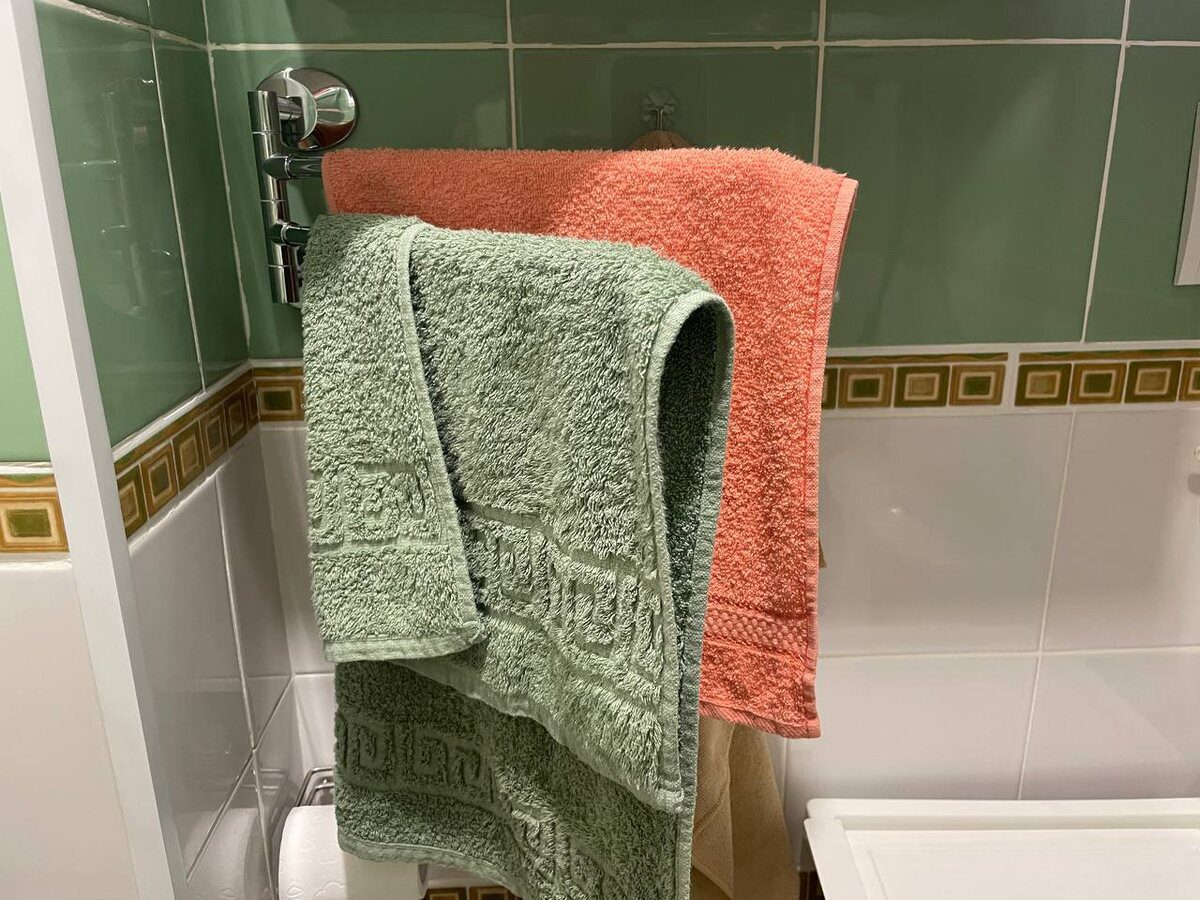 Експерти розповіли, який існує спосіб оновлення старих рушників, аби вони знову стали м'якими