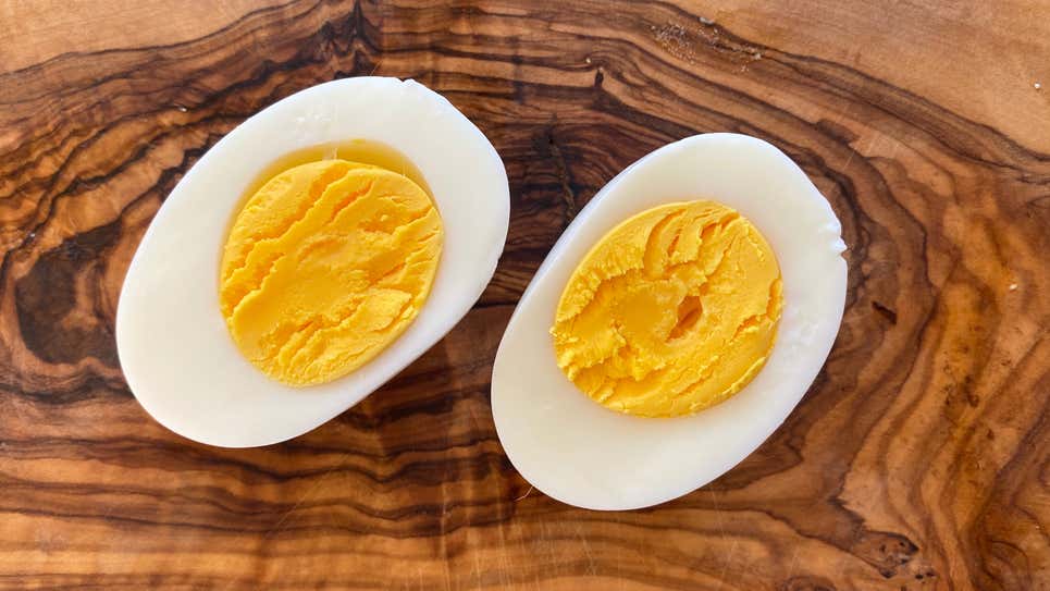 Чому зварені яйця мають присмак сірководню