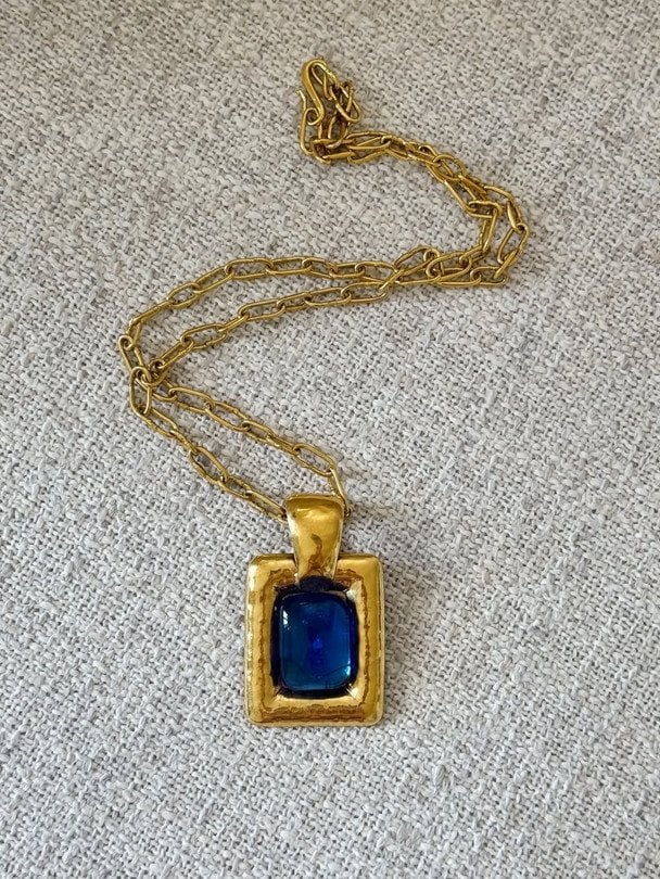 Ланцюжок з кулоном Frances Patiky Stein / фото люб’язно надане для публікації instagram.com/kira.vintage