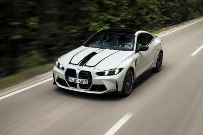 Названо найкращі 4-місні спортивні автомобілі 2026 року