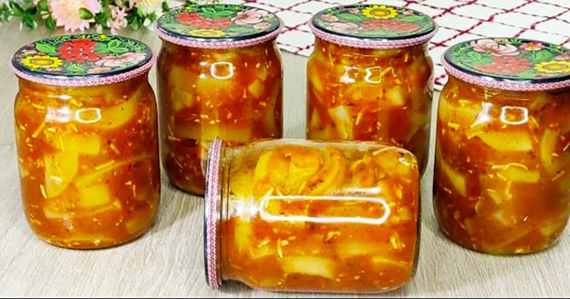 Головний «хіт» моєї комори – банки закриваю десятками. Закуска, яка заміняє всі салати