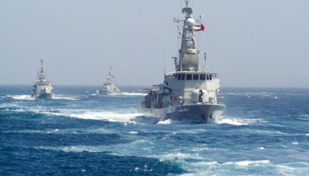 ОАЕ планують застосувати свої ВМС для відновлення судноплавства в Ормузькій протоці – FT