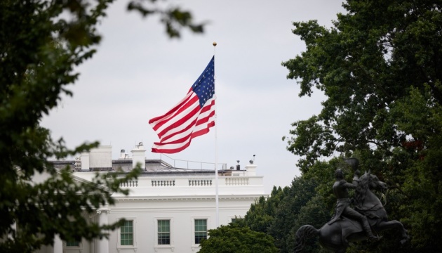 США розглядають плани окупації або блокади острова Харк для розблокування Ормузької протоки – Axios