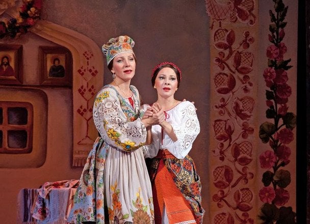 Наталка Полтавка. Наталія Николаїшин та Анжеліна Швачка