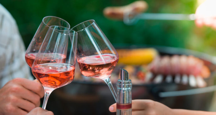 Як пити алкоголь без шкоди для здоров’я? Пояснює лікар