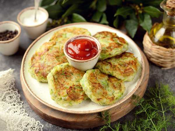Як приготувати оладки з заморожених кабачків: покроковий план