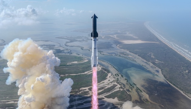 SpaceX успішно випробувала свою найбільшу ракету