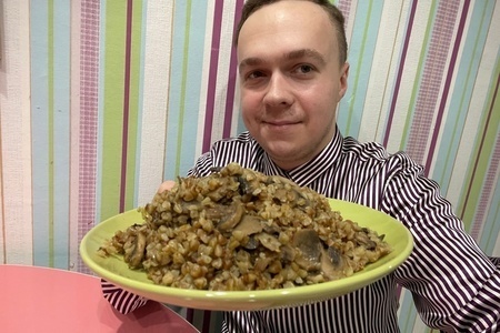 Смачна гречка з грибами та цибулею: простий рецепт для швидкої вечері