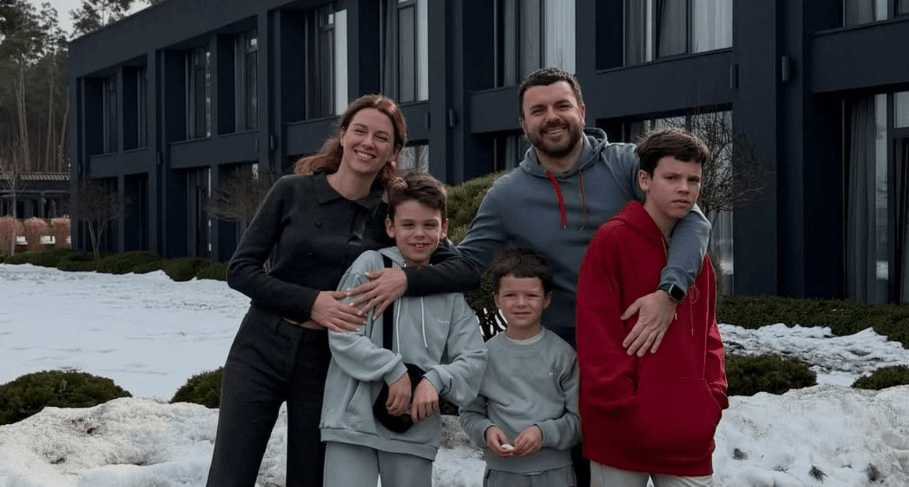 Родина Решетніків поїхала на спонтанний відпочинок і розчулила Мережу затишними кадрами