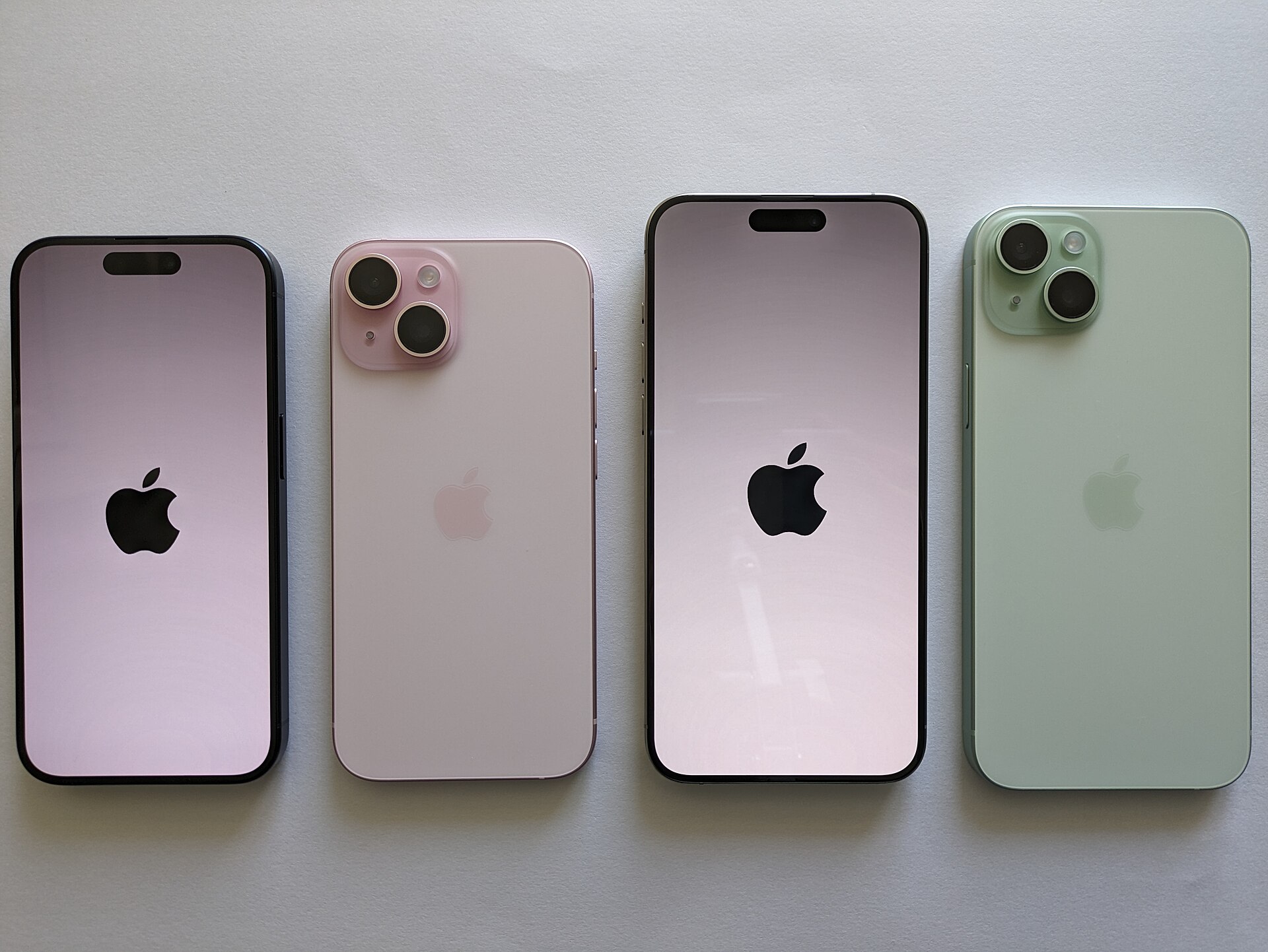 iPhone крізь роки: як Apple змінювала свій головний смартфон